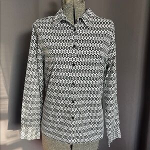 Women’s Black and White Patterned Shirt